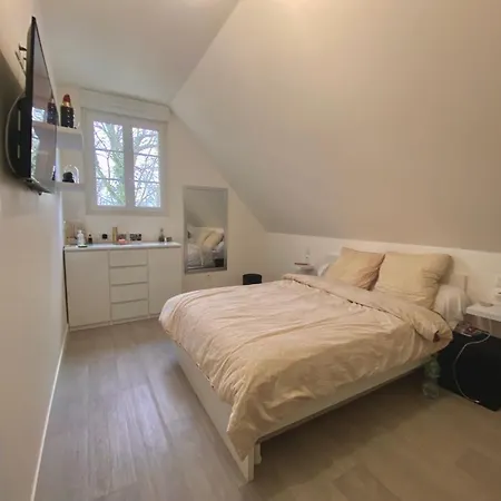 Holiday home Gite Les Nids De La Baie *